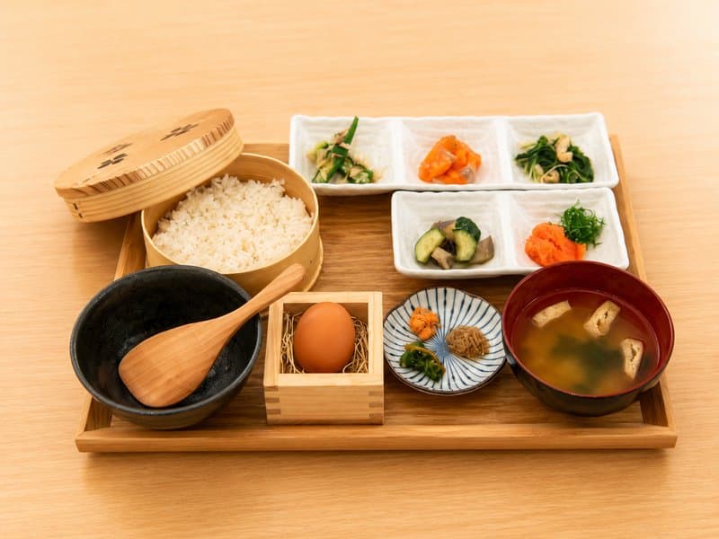 卵かけご飯と選べる5種おばんざいセット